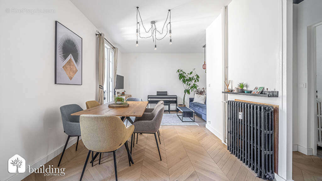 Appartement à COURBEVOIE