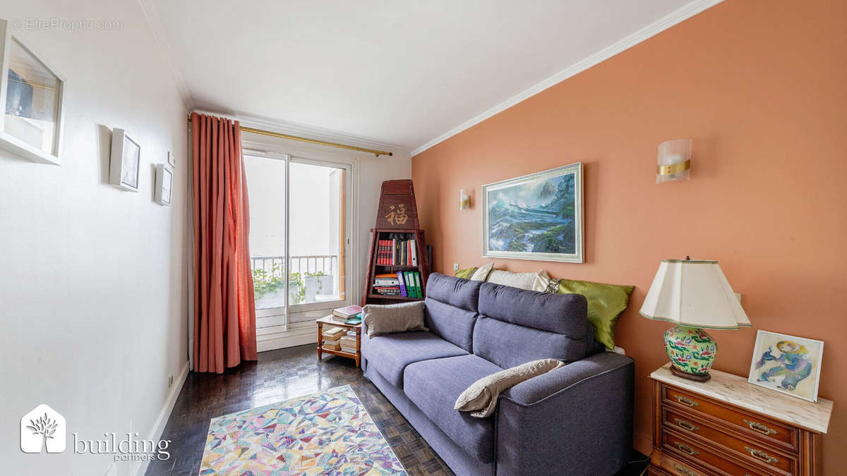 Appartement à LEVALLOIS-PERRET