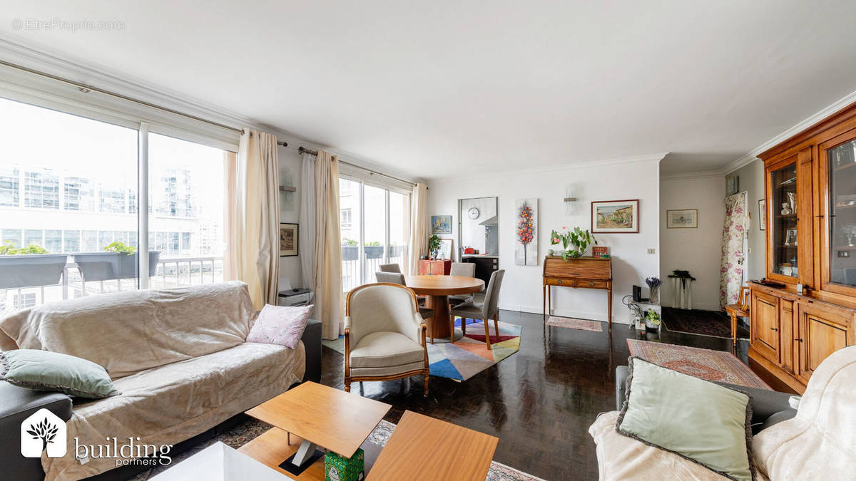 Appartement à LEVALLOIS-PERRET