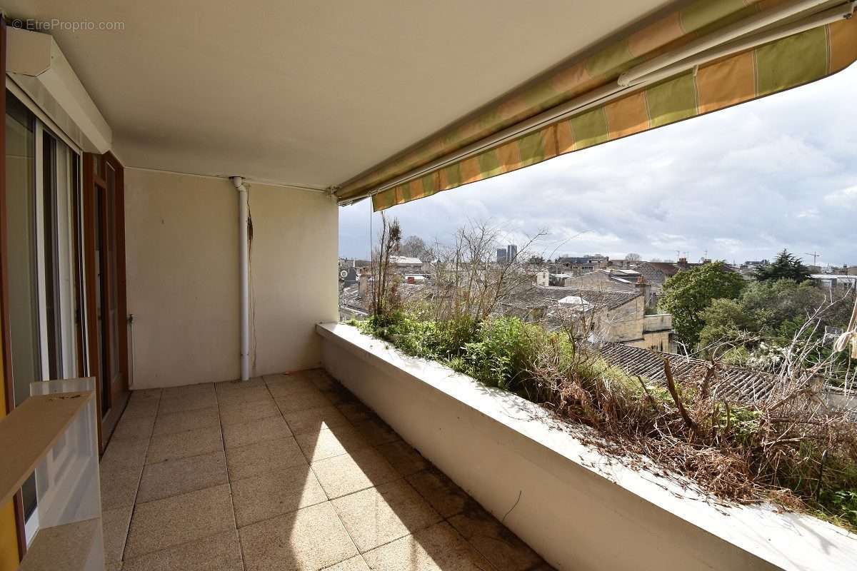 Appartement à BORDEAUX