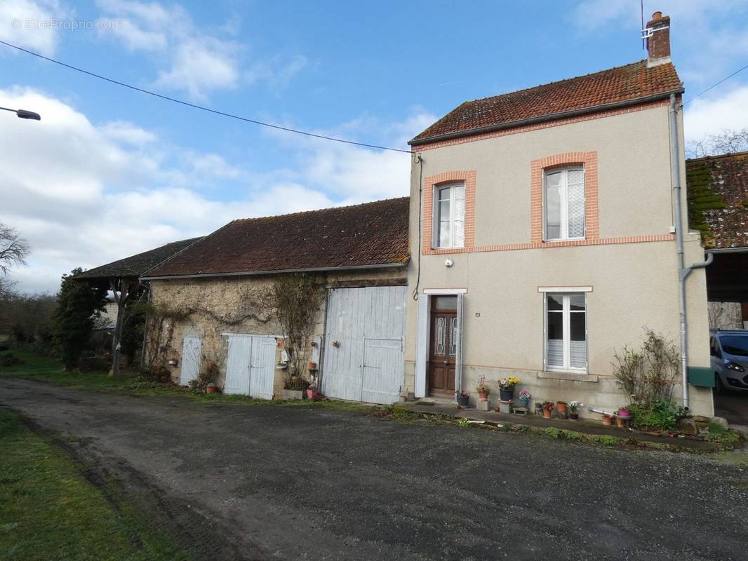 Maison à GOUZON