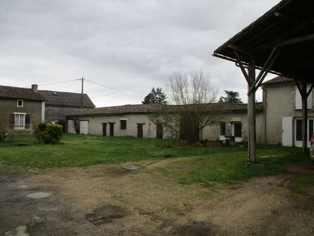 Maison à BRUX