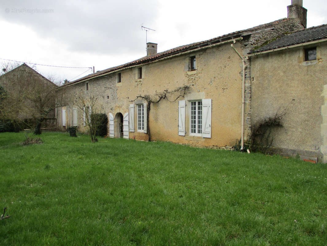 Maison à BRUX