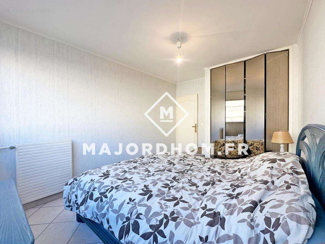 Appartement à MARSEILLE-4E