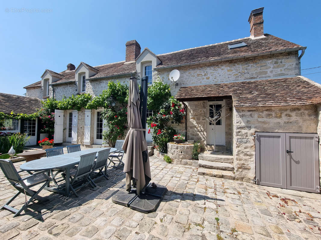 Maison à FONTAINEBLEAU