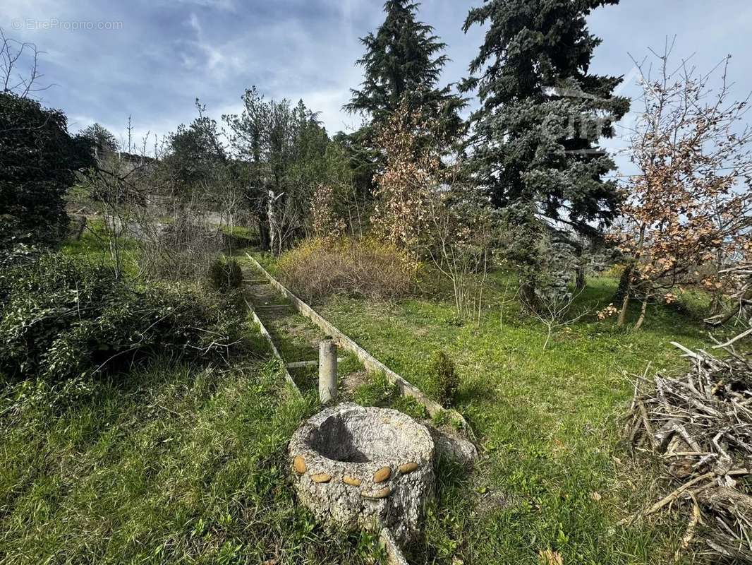 Terrain à LA MOTTE-DE-GALAURE