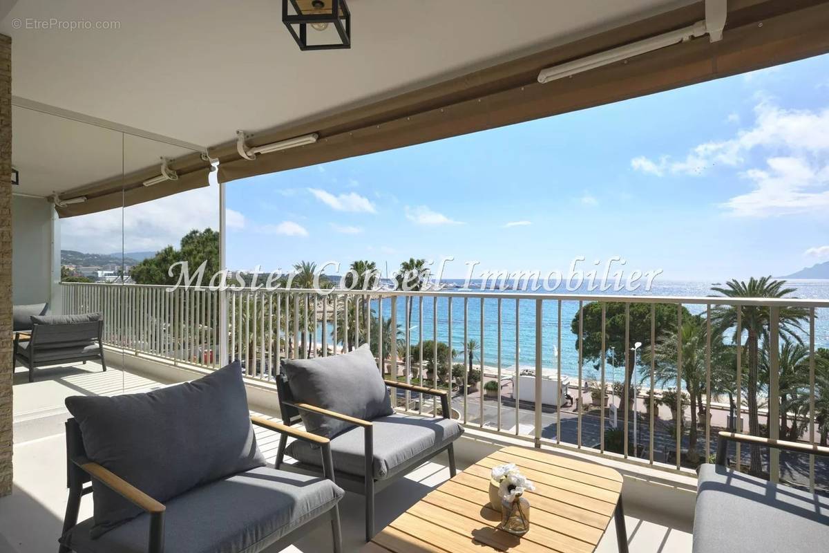 Appartement à CANNES