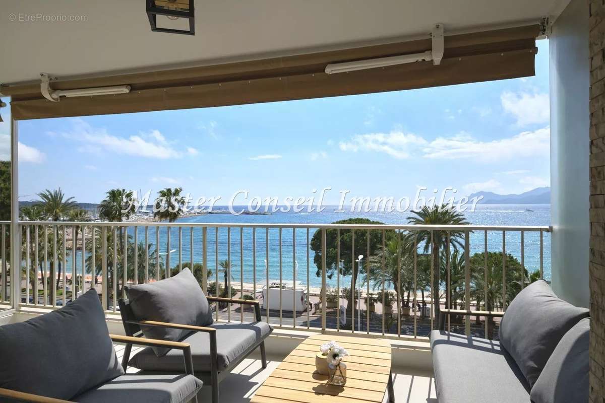 Appartement à CANNES