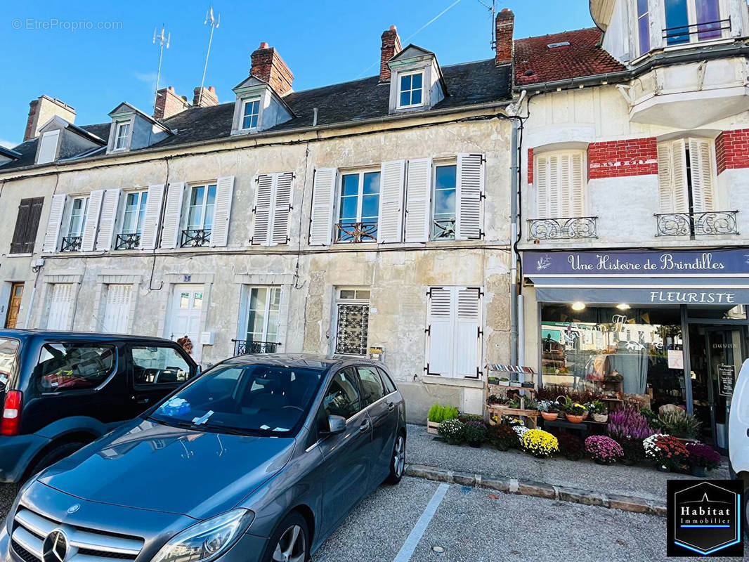 Maison à NANTEUIL-LE-HAUDOUIN