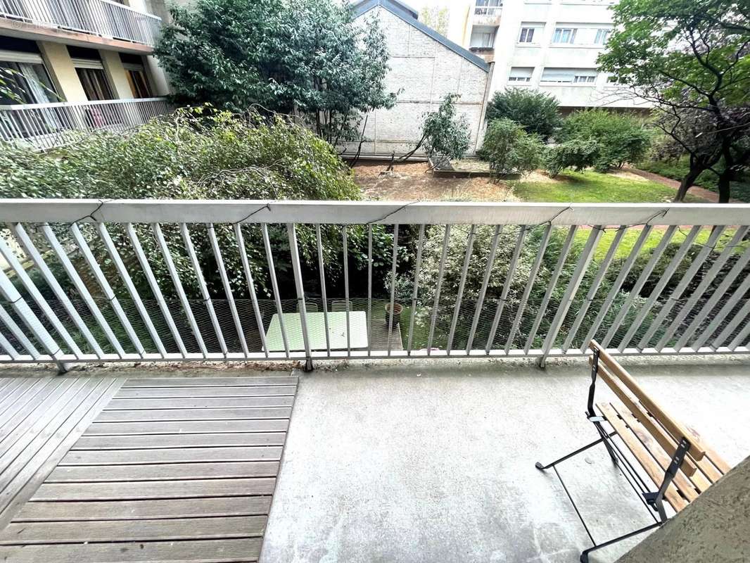 Appartement à COURBEVOIE