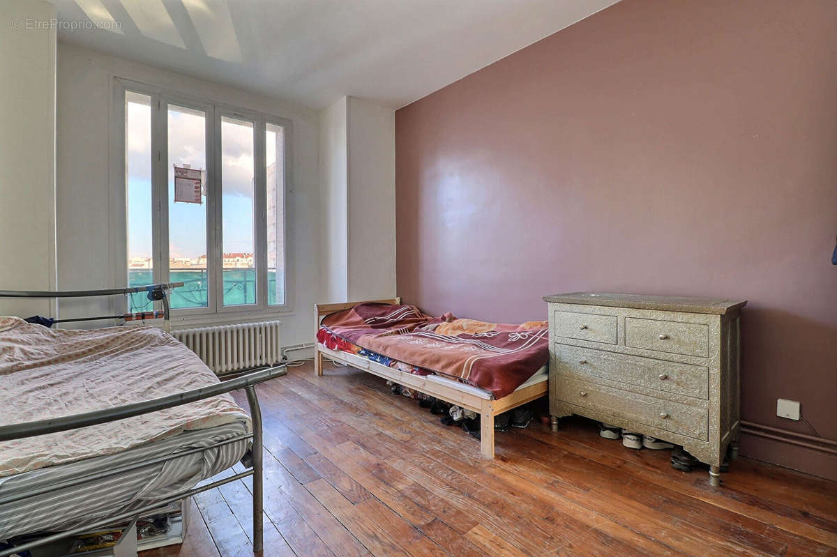 Appartement à AUBERVILLIERS