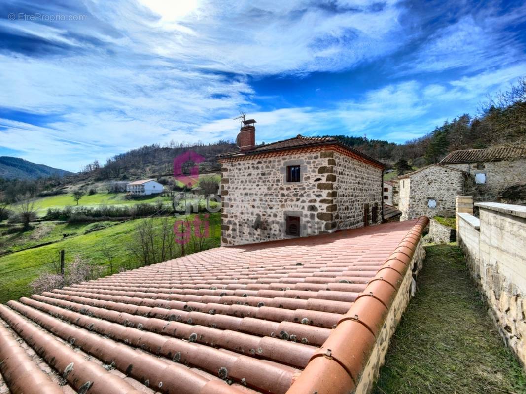 Maison à AUBAZAT