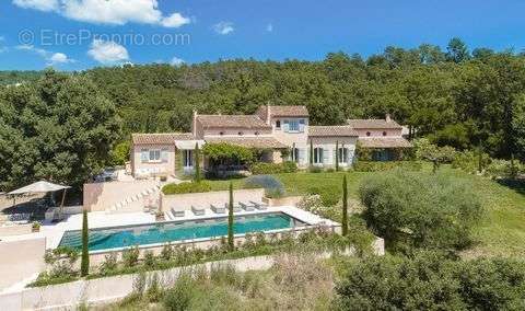 Maison à LA GARDE-FREINET