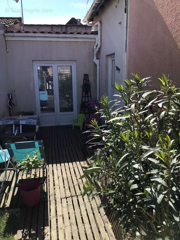 FACADE: TERRASSE JARDINET - Maison à LE VERDON-SUR-MER