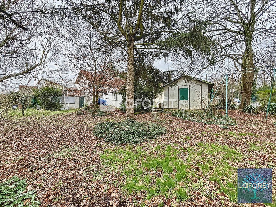 Terrain à VIGNEUX-SUR-SEINE