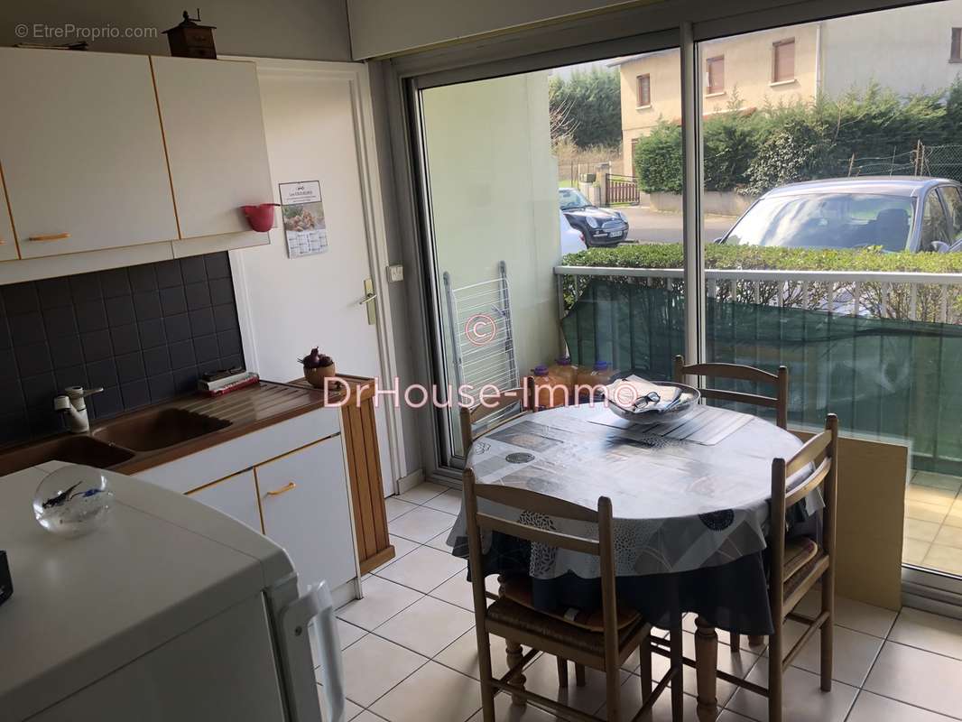 Appartement à BRIVES-CHARENSAC