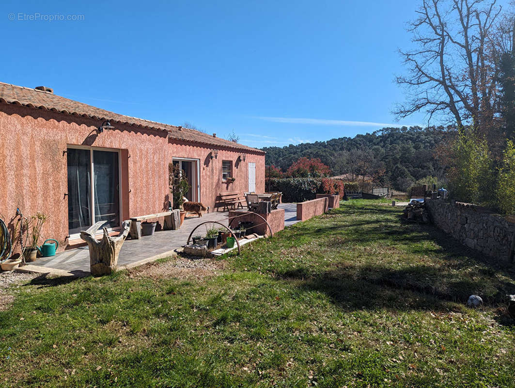 Maison à SILLANS-LA-CASCADE