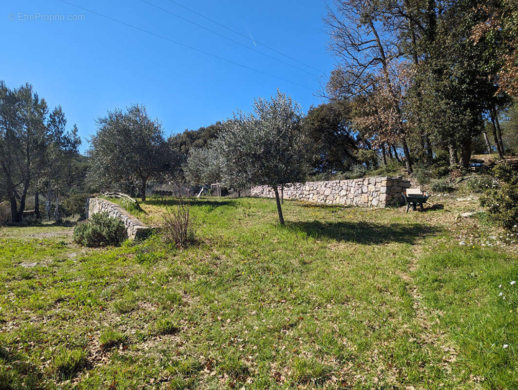 Maison à SILLANS-LA-CASCADE