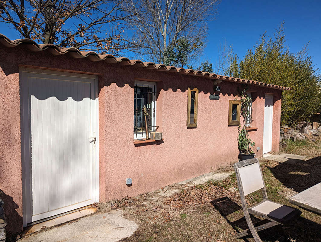 Maison à SILLANS-LA-CASCADE