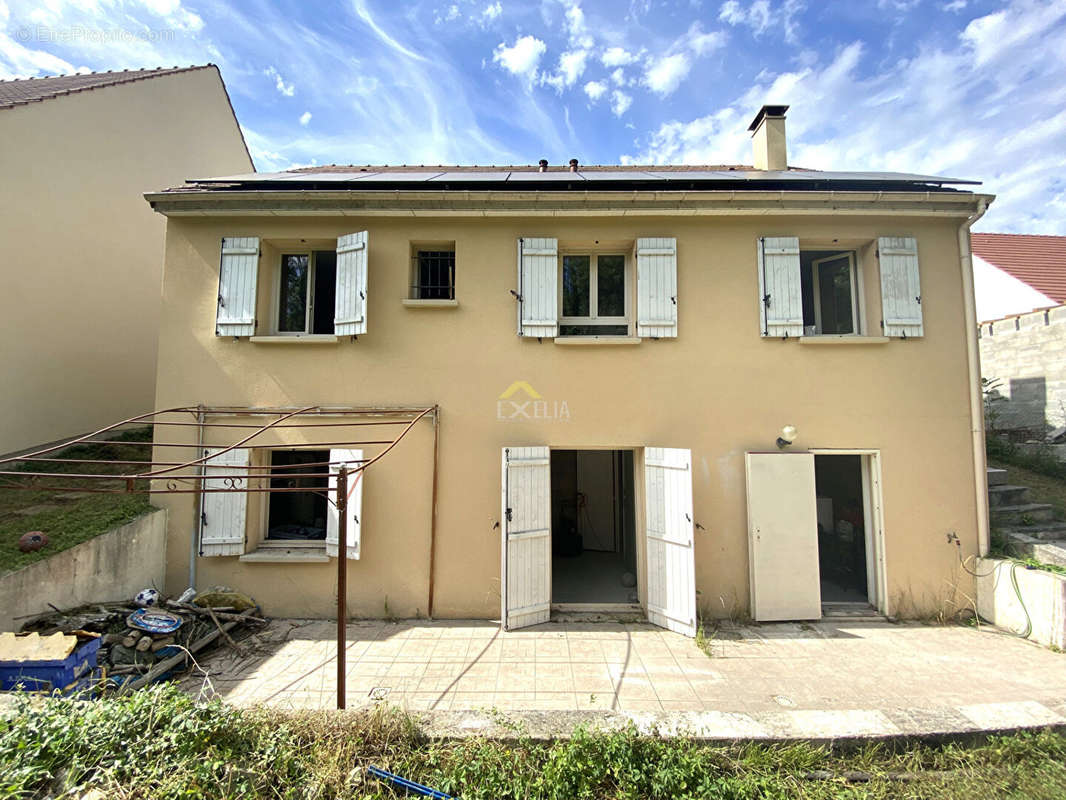 Maison à BONNIERES-SUR-SEINE