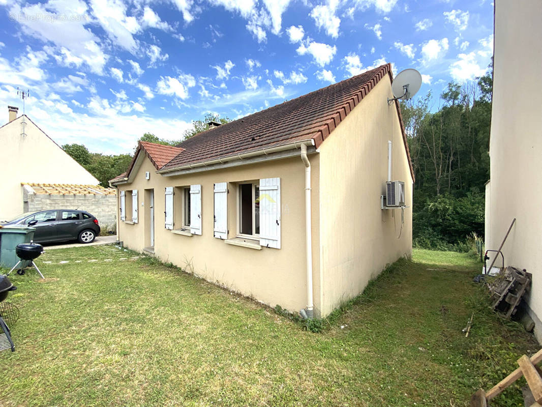 Maison à BONNIERES-SUR-SEINE