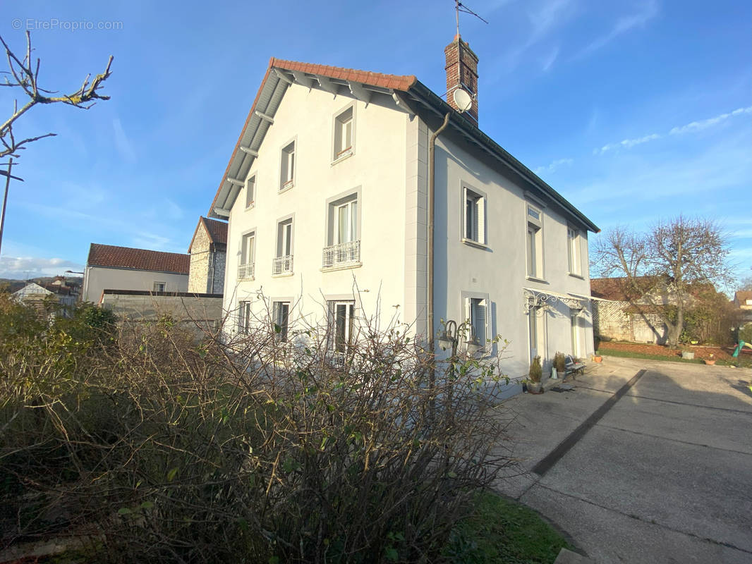 Maison à FRENEUSE