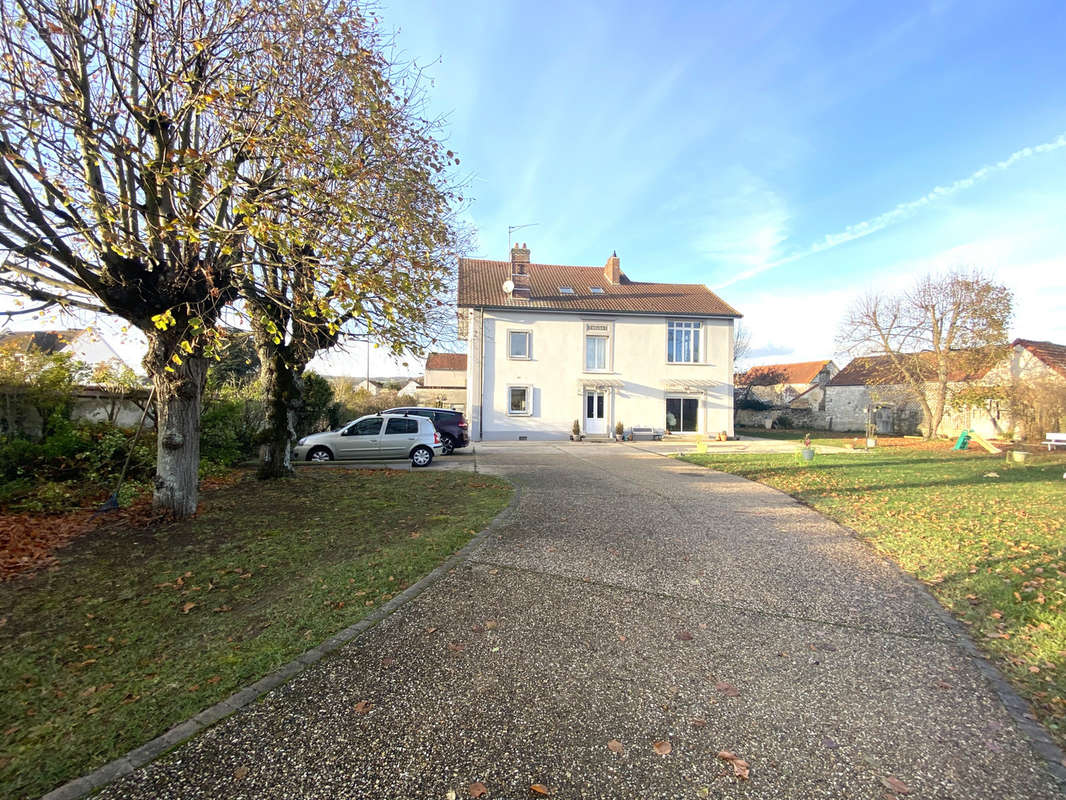 Maison à FRENEUSE