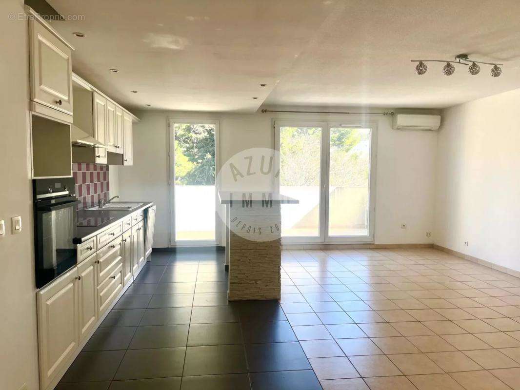 Appartement à MARSEILLE-9E