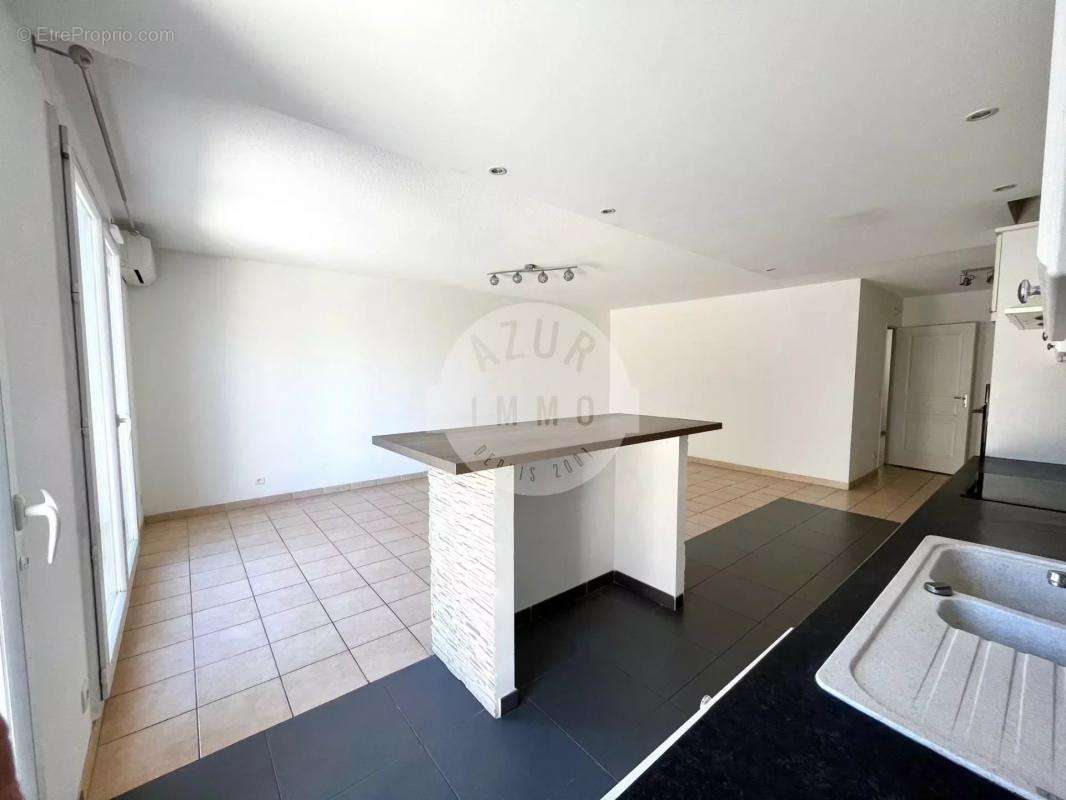 Appartement à MARSEILLE-9E