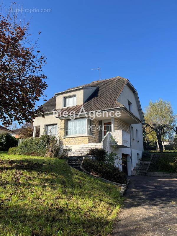 Maison à AUXERRE