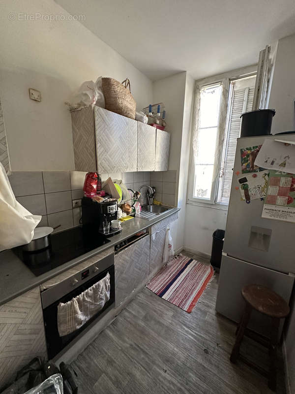 Appartement à MARSEILLE-3E