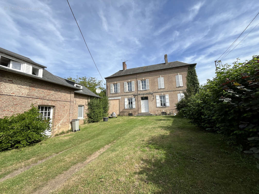 Maison à ACHEUX-EN-VIMEU