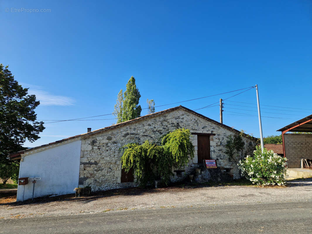 Maison à SAINT-EUTROPE-DE-BORN