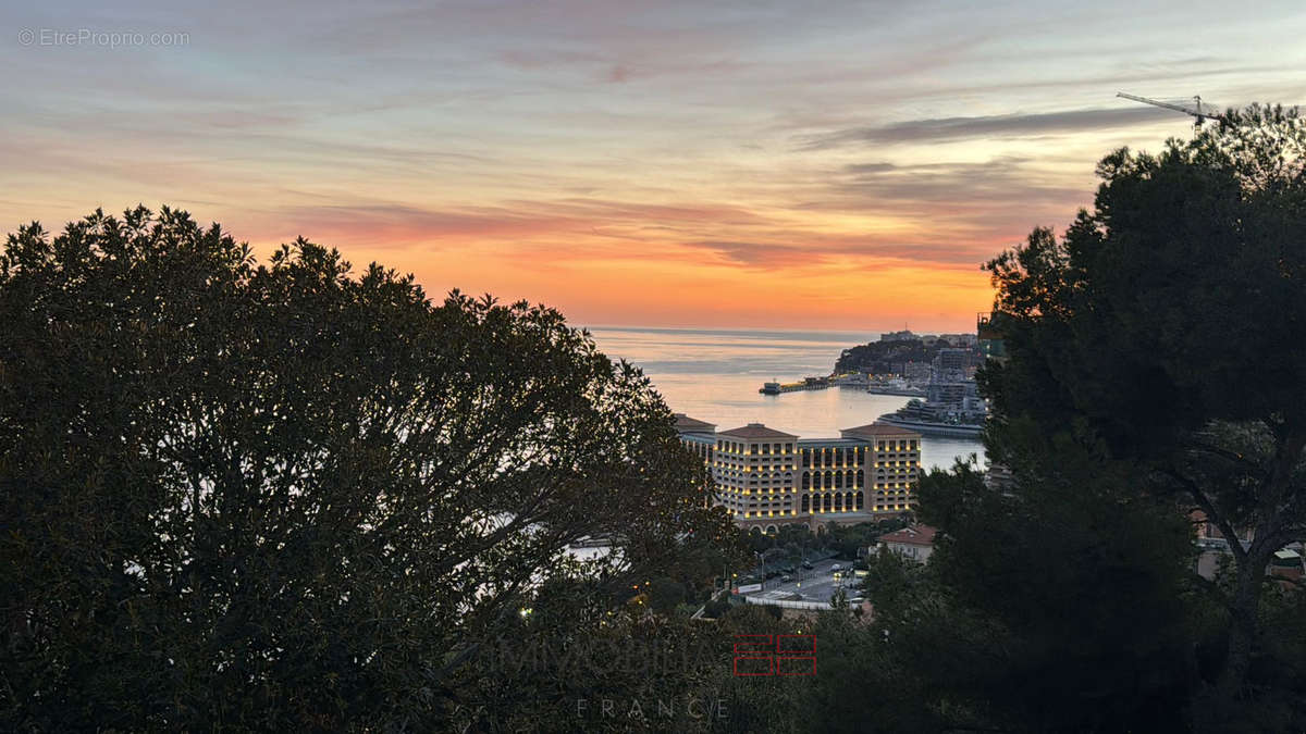 Appartement à ROQUEBRUNE-CAP-MARTIN