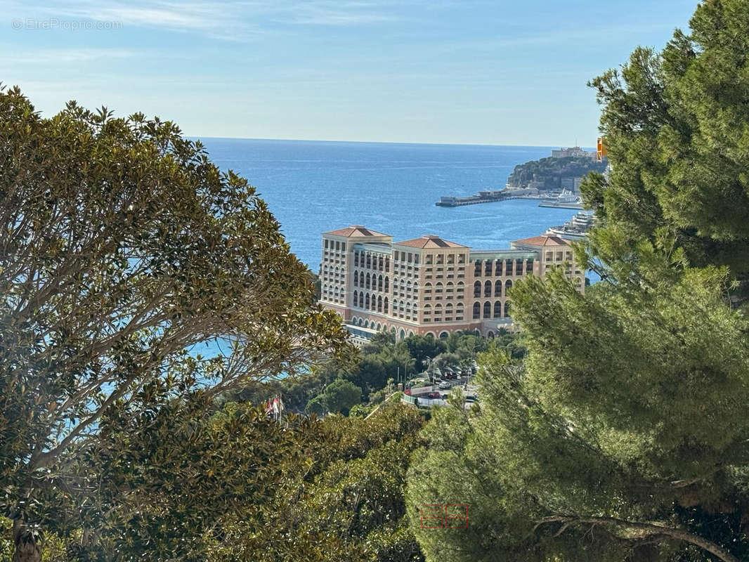 Appartement à ROQUEBRUNE-CAP-MARTIN