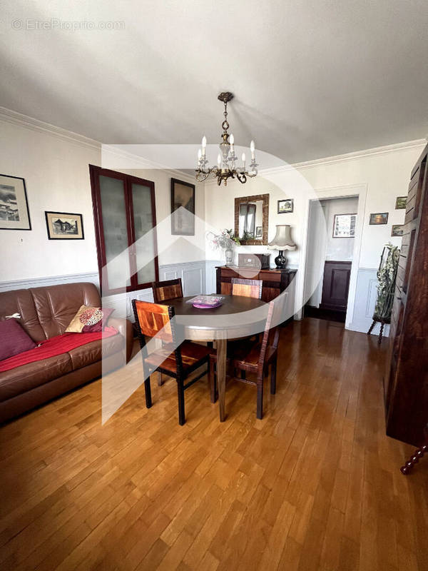 Appartement à COLOMBES