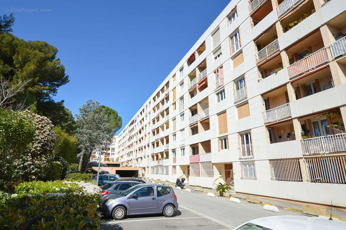 Appartement à MARSEILLE-12E