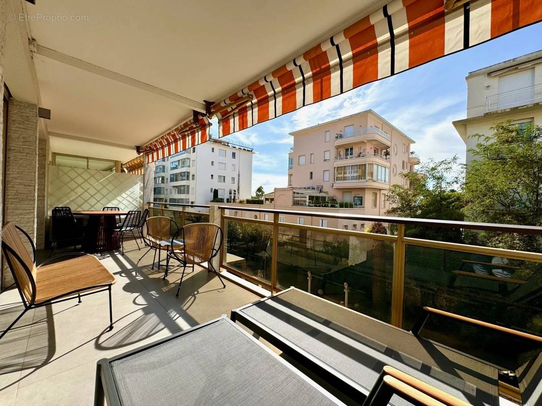 Appartement à CANNES