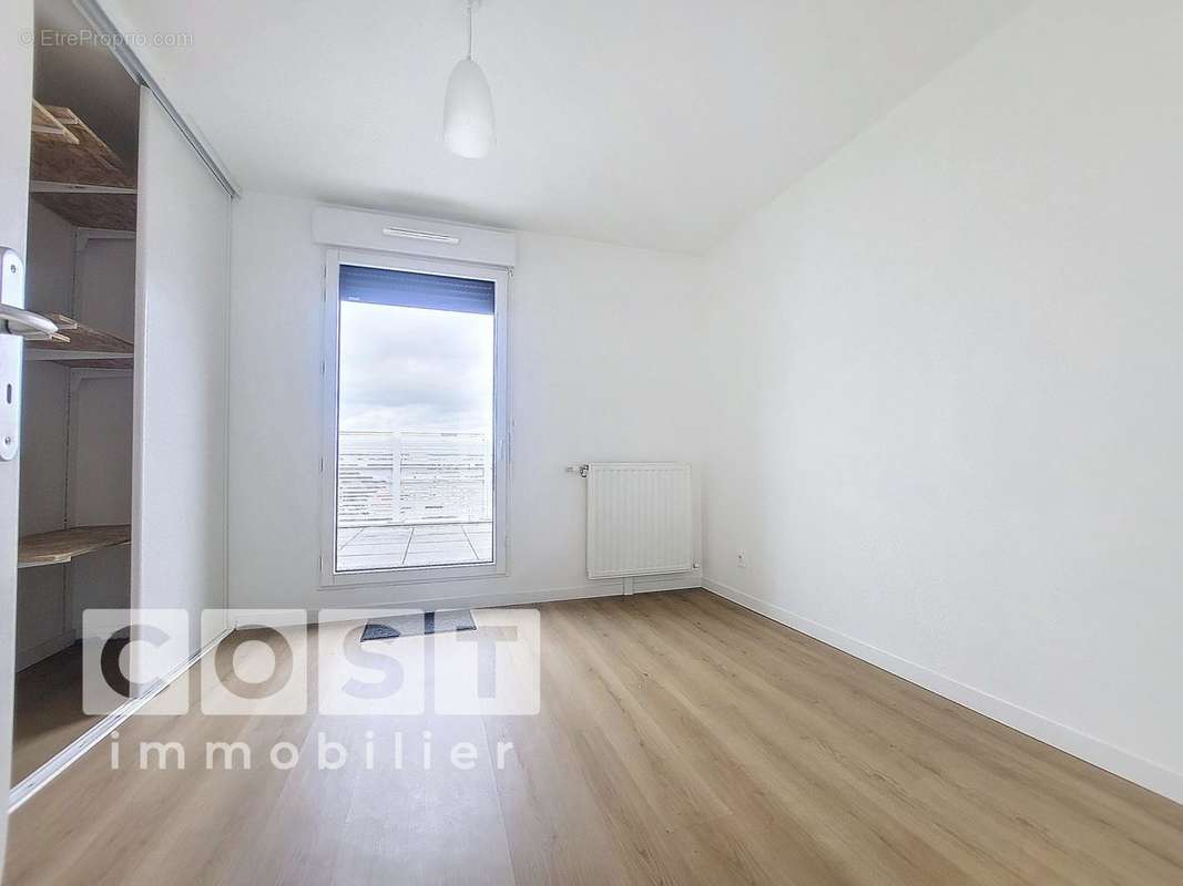 Appartement à COLOMBES