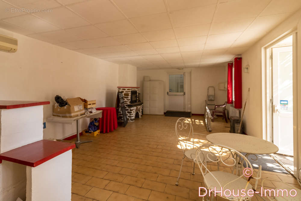 Appartement à RIBAUTE-LES-TAVERNES