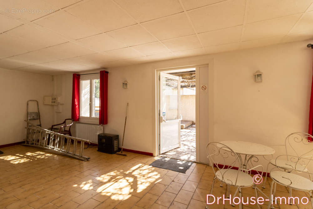 Appartement à RIBAUTE-LES-TAVERNES