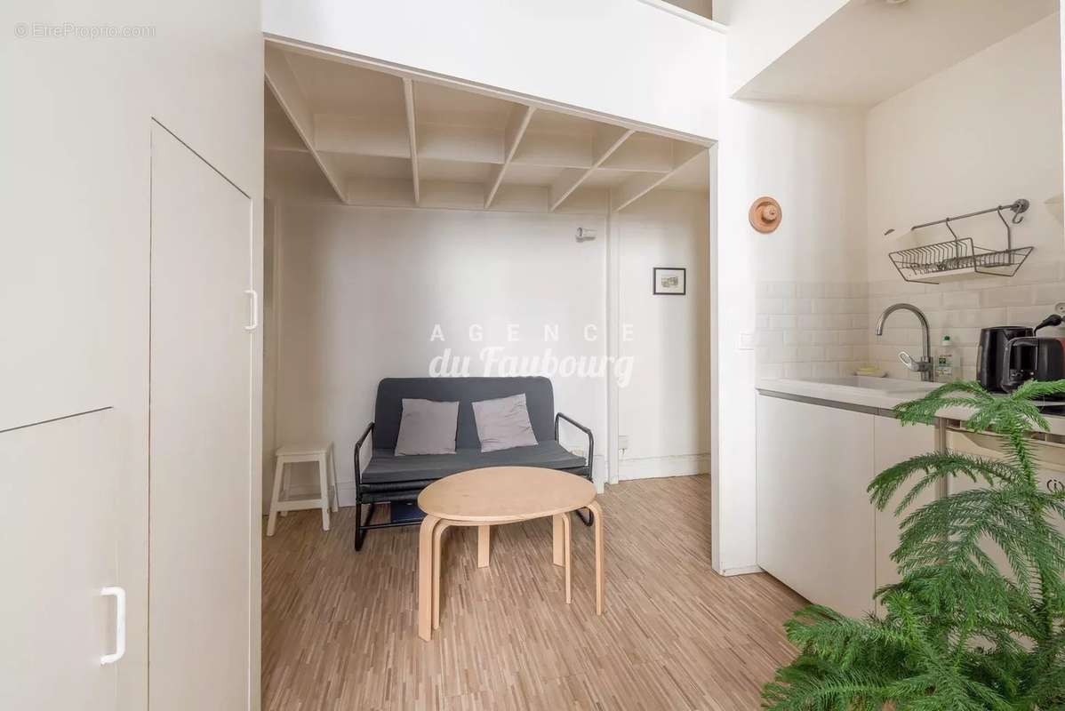 Appartement à PARIS-7E