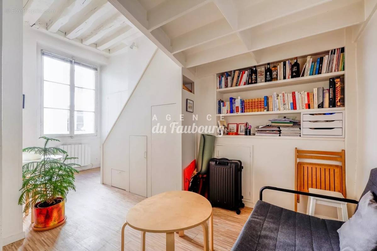 Appartement à PARIS-7E