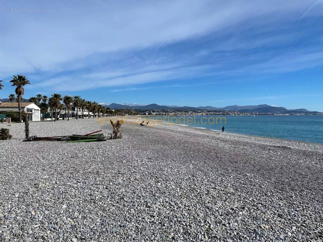 Appartement à VILLENEUVE-LOUBET