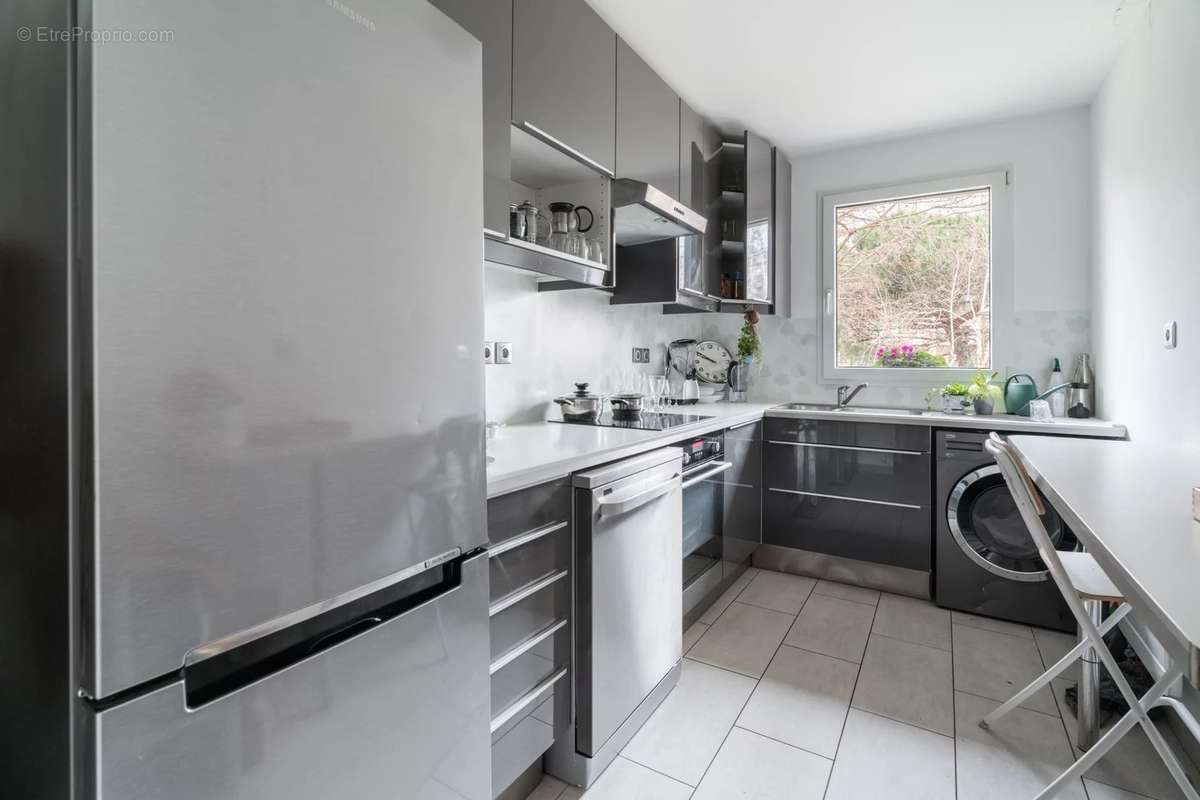 Appartement à LEVALLOIS-PERRET