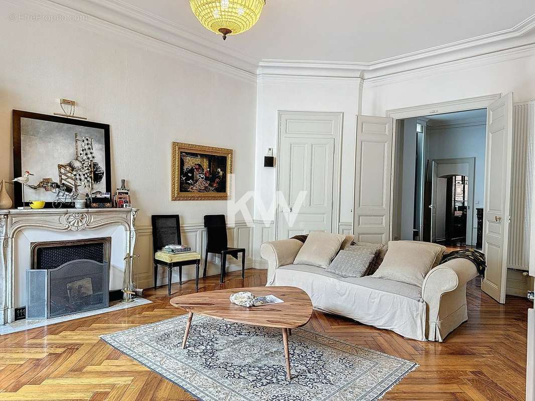 Appartement à AIX-LES-BAINS