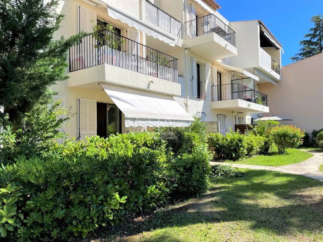 Appartement à VILLENEUVE-LOUBET