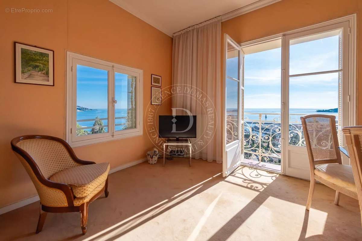 Appartement à BEAULIEU-SUR-MER