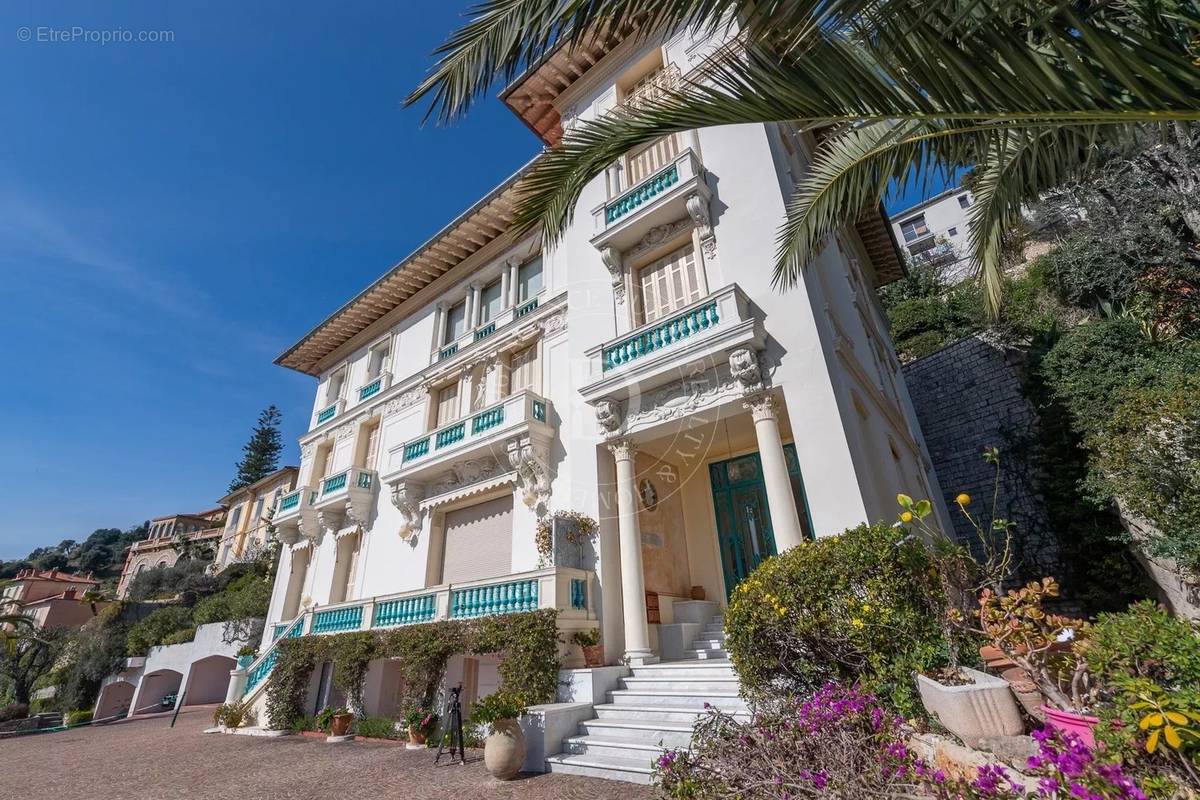 Appartement à BEAULIEU-SUR-MER