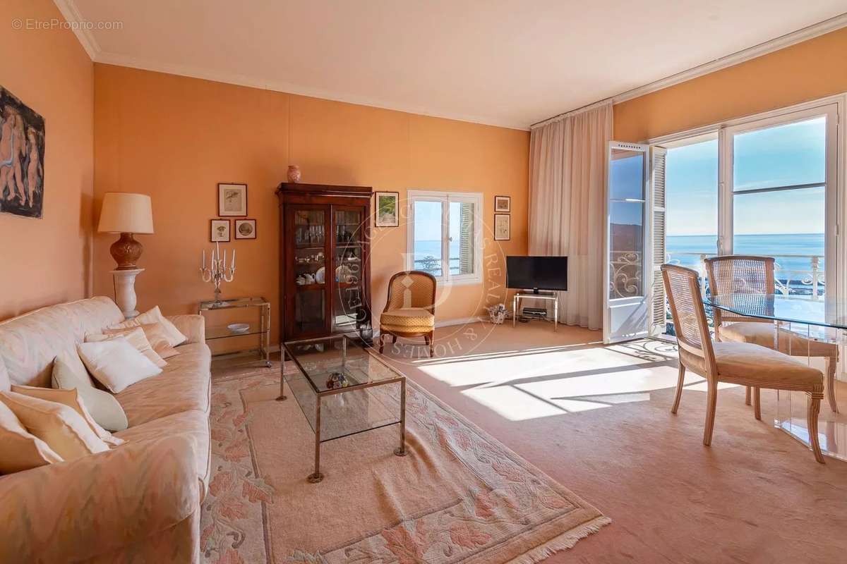 Appartement à BEAULIEU-SUR-MER